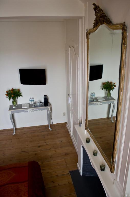 B&B Huis Willaeys Brygge Rum bild
